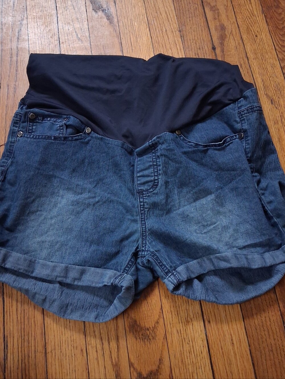 Oh! Mamma Maternity Blue Denim Full Panel Shorts. Size Large